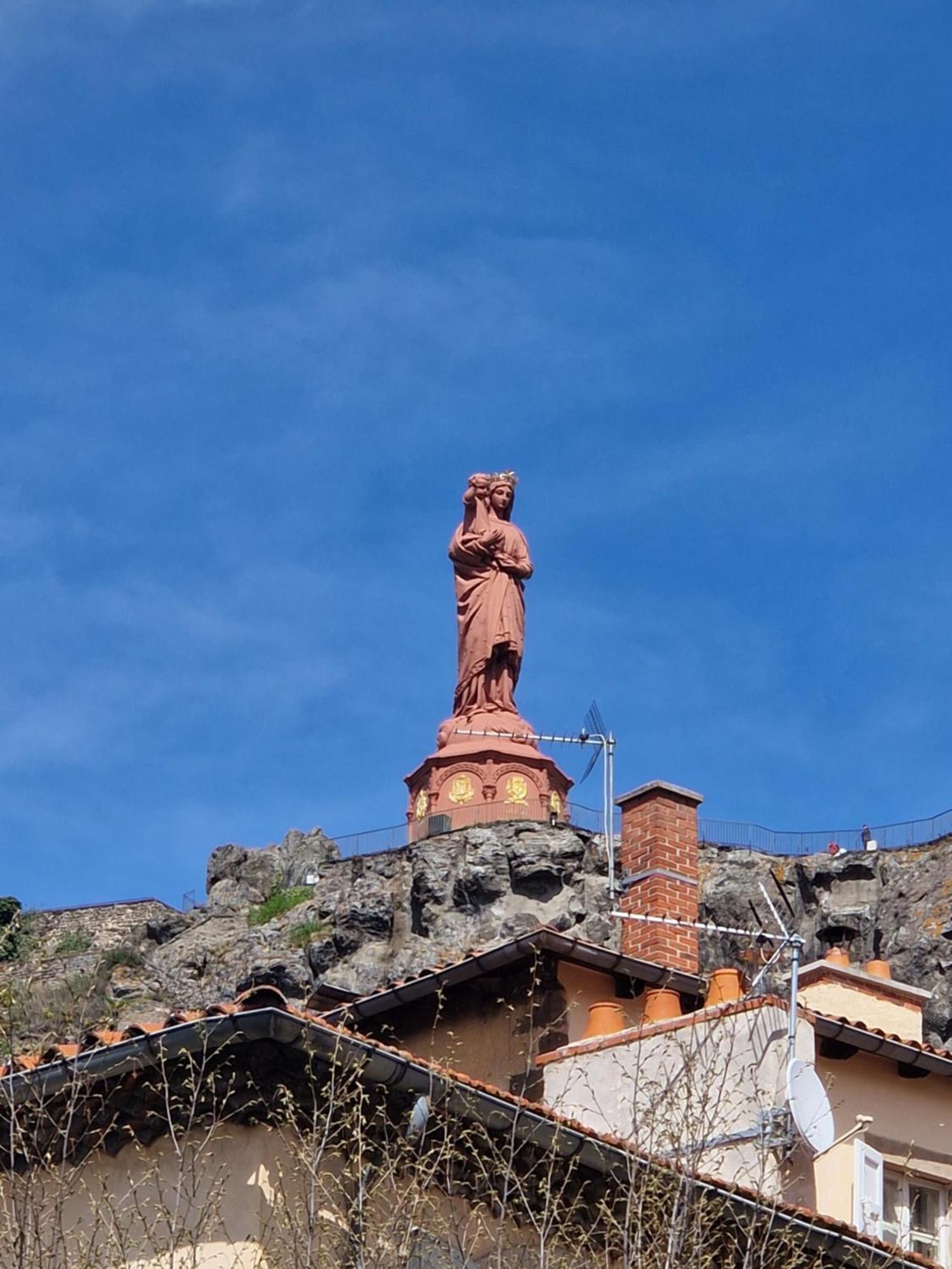 Gite Des Tables - Cathedrale, Coeur Historique, Vue Le Puy-en-Velay Dış mekan fotoğraf